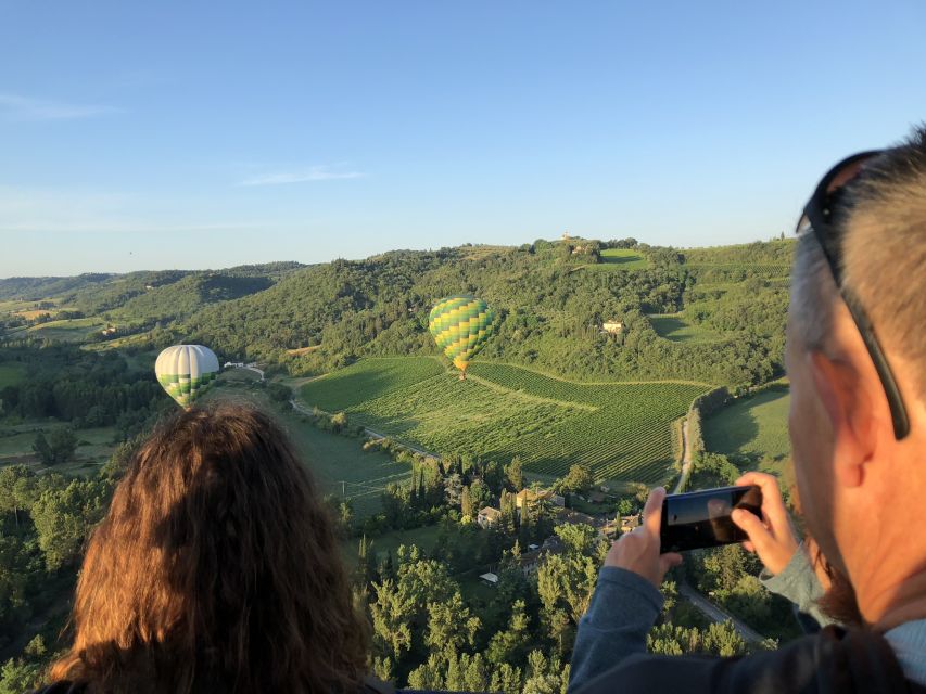 1-Hour Hot Air Balloon Flight Over Tuscany from Lucca - What the $339.86 price buys you