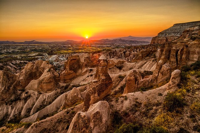 2 Days Cappadocia from Istanbul with Cave Hotel+Optional Balloon - What the Price Really Covers