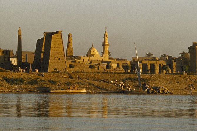 4-Day Nile Cruise: Aswan to Luxor & Abu Simbel + Hot Air Balloon - Day 3: Edfu and the final night on the river
