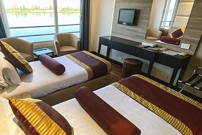 4 Days 3 Nights Cruise Aswan To Luxor, Abu Simbel and Air Balloon - Day 1: High Dam and Philae Temple