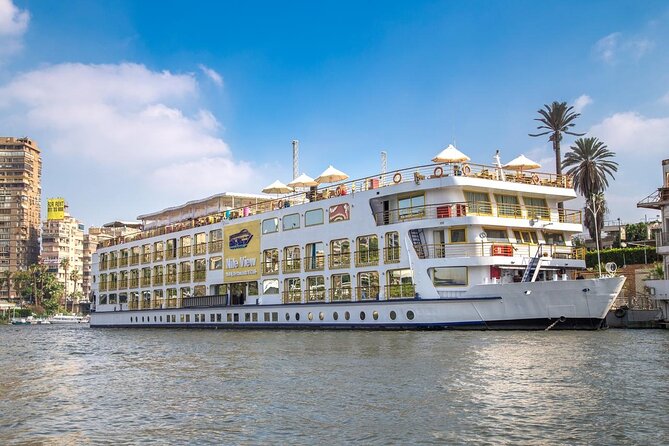 4-Days Nile Cruise Aswan To Luxor, Abu Simbel ,Nubian Village & Balloon & Tours - Day two: the long road to Abu Simbel