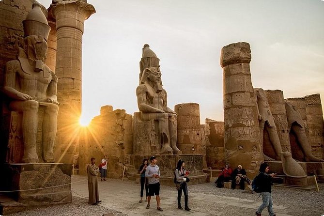 4 Days Nile Cruise From Aswan To Luxor With Abu Simbel Temples & Balloon - Guides, meals, Wi-Fi, and the cruise itself