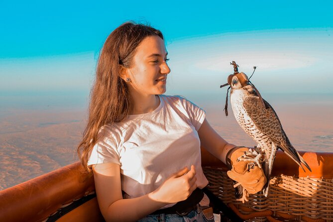 Adventure Hot Air Balloon with Buffet Breakfast & Falcon Show - From calm air to a 4x4 desert ride
