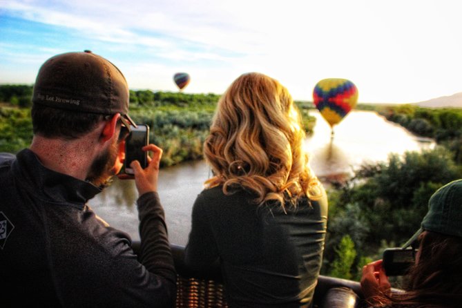 Albuquerque Hot Air Balloon Ride at Sunrise - The early check-in at Rainbow Ryders