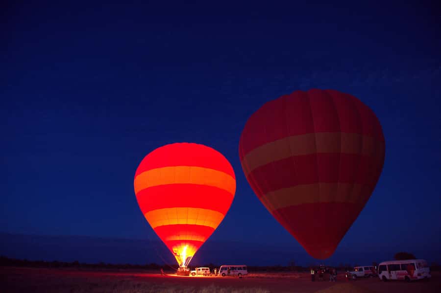Alice Springs: Early Morning Hot Air Balloon Flight - The Outback at first light