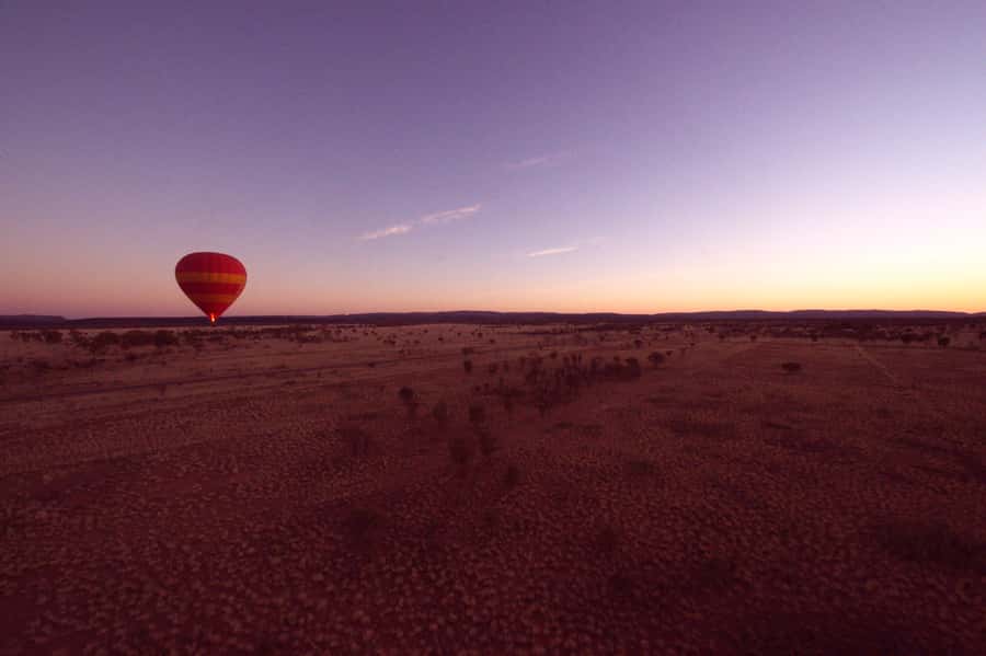 Alice Springs: Early Morning Hot Air Balloon Flight - Sunrise timing is not guaranteed