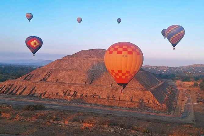 All-inclusive hot air balloon flight over Teotihuacan - Key points to know before booking