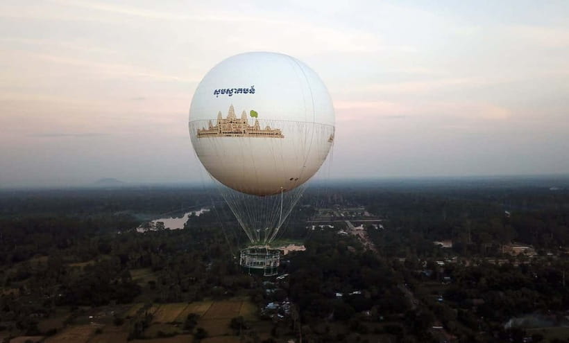 Angkor Balloon Sunrise or Sunset ride. - Sunrise near the temples
