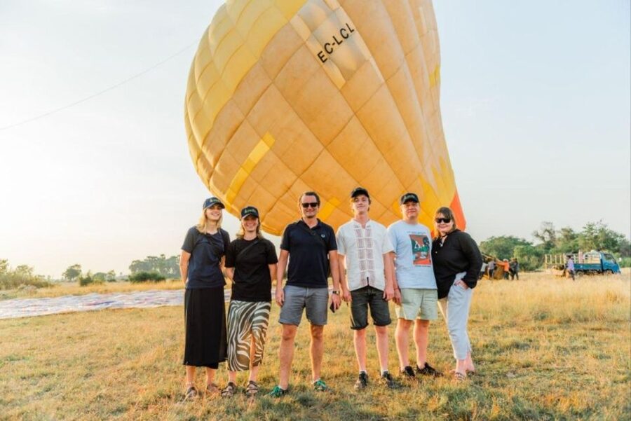 Angkor Stunning Hot Air Balloon - The short transfer from Siem Reap