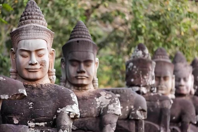 Angkor Wat plus Balloon Ride with Khmer Lunch - Small shrines and details beyond the main view