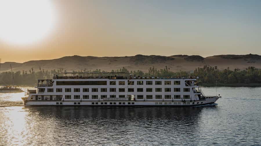 Aswan: 4-Day Egypt Private Tour with Nile Cruise, Balloon - From Aswan’s High Dam to Philae Temple
