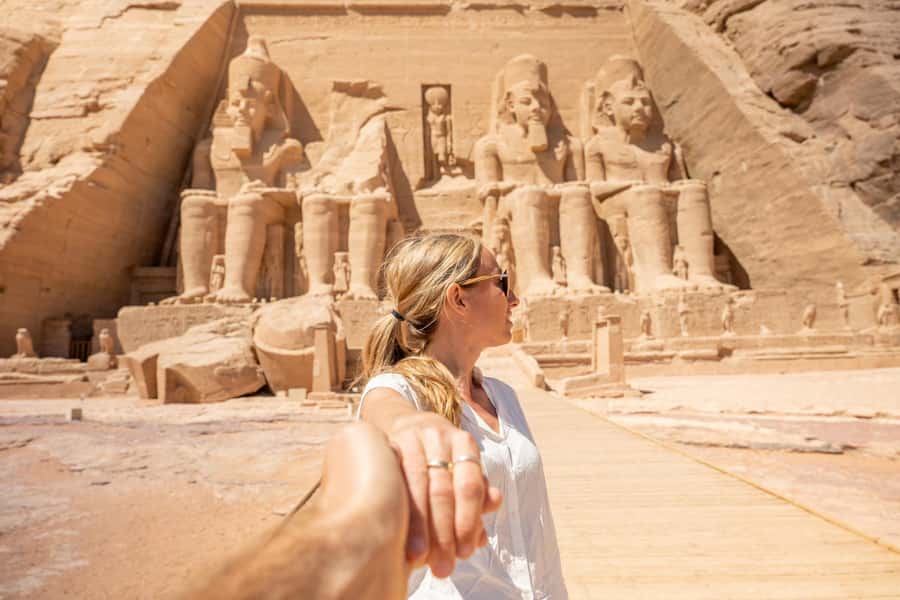 Aswan: 4-Day Egypt Private Tour with Nile Cruise, Balloon - A sunrise balloon ride above Luxor