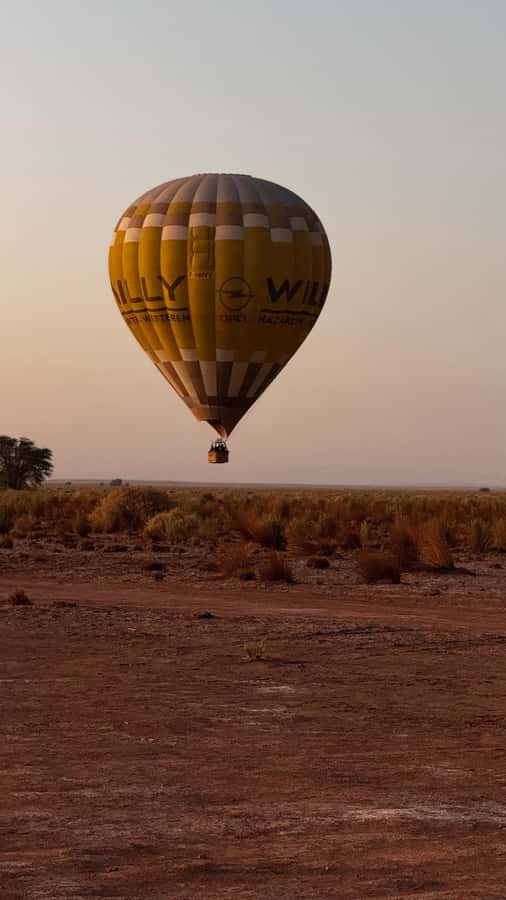 Atacama: San Pedro de Atacama Sunrise Hot Air Balloon Ride - Landing and the breakfast that follows
