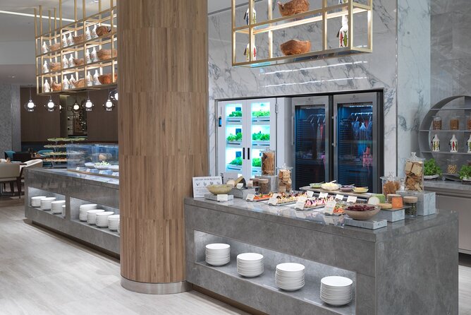 Atlantis the Palm Buffet with Balloon Dubai or Monorail Day Pass - What your $116.25 pays for at Atlantis