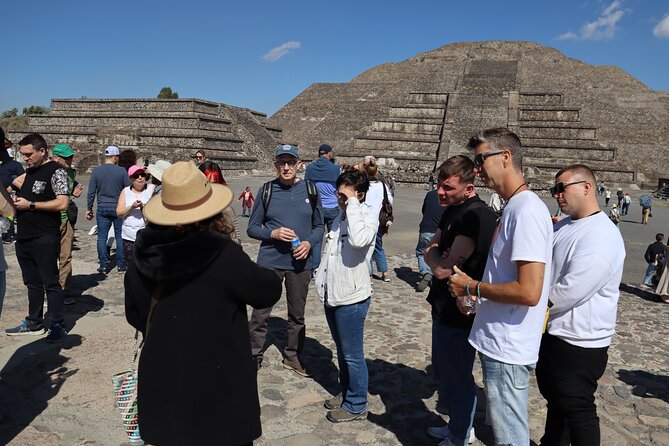 Balloon Flight and Tour in Teotihuacán from Mexico City - Mezcal and local artisan traditions