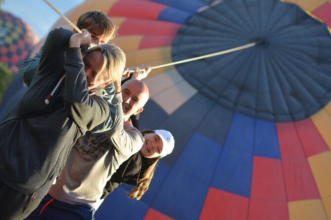 Balloon Flight + Breakfast in a cave + Pick up CDMX + Pyramids - What the $148.98 price really buys