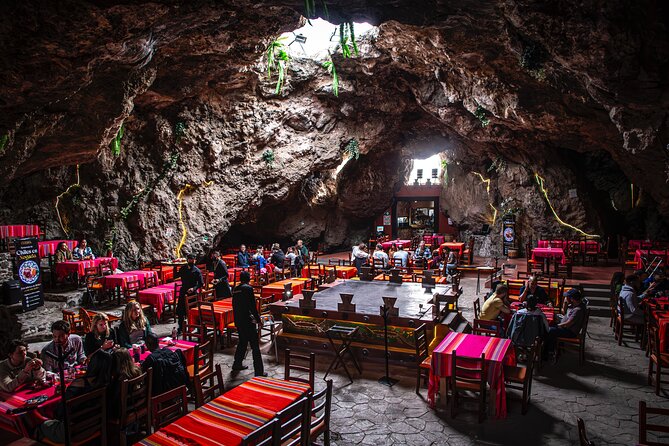 Balloon flight + pick up in CDMX + Breakfast in Cave + Teotihuacan - The 4 a.m. start from Mexico City