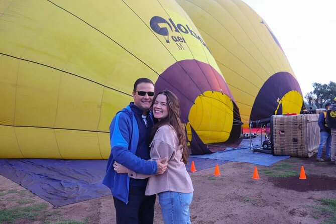 Balloon flight Teotihuacan, Breakfast in a cave Pick up in CDMX - Who will enjoy this morning most