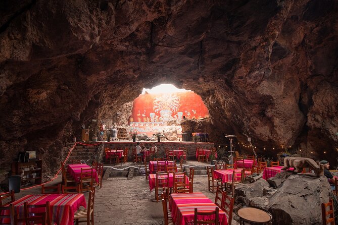 Balloon Flight with Breakfast in a Natural Cave and Transportation from CDMX - A 4:30 a.m. pickup from Mexico City