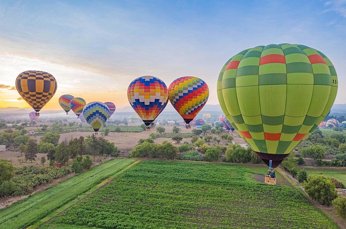 Balloon Flight with Buffet Breakfast - Who will enjoy this Teotihuacán flight