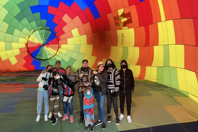 Balloon flight with private transportation and guided tour to Teotihuacán - The 5:00 AM pickup from Mexico City