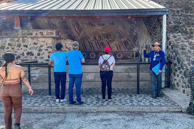Balloon Flight with Teotihuacan & Guadalupe Shrine Full day Tour - The Guadalupe Basilica adds a very different Mexico City story