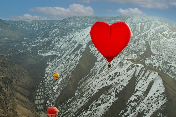 Balloon ride Skyball - The certificate, champagne, and local sweets