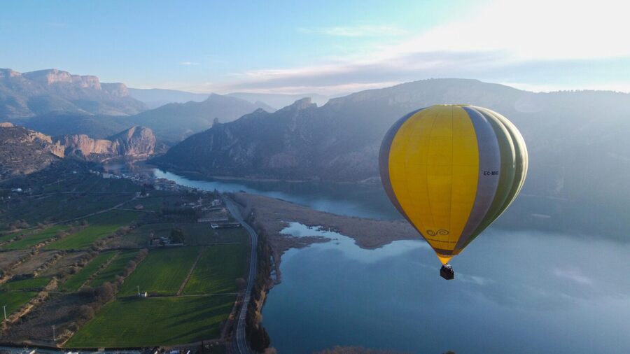 Barcelona: Hot Air Balloon Ride - Who will enjoy this balloon ride most