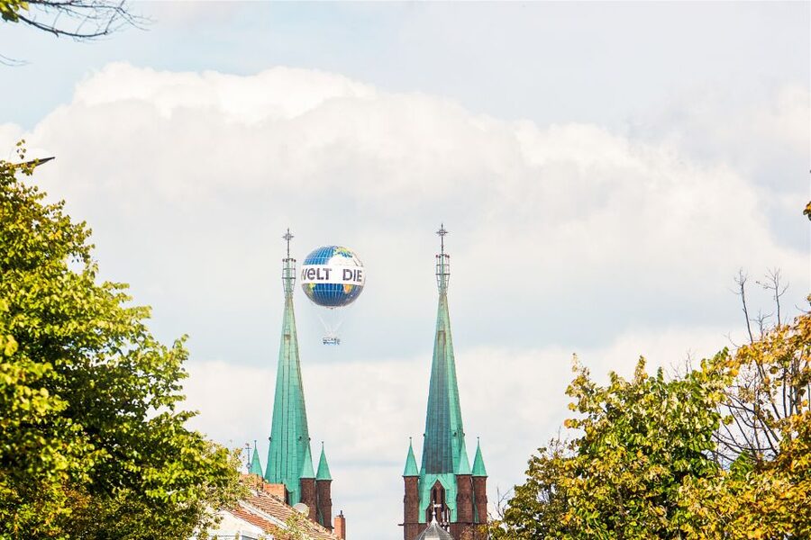 Berlin: Ticket for World Balloon with Perfect View - Price, value, and the 15-minute limit