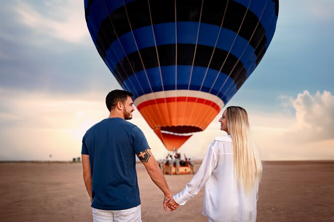 Breakfast in the sky with Hot air Balloon - A 4:00 am start for a quieter Dubai