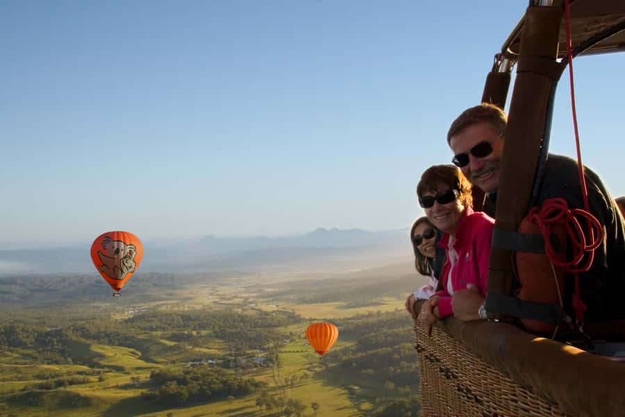 Brisbane: Hot Air Balloon Flight with Vineyard Breakfast - A sunrise start in Queensland’s Scenic Rim