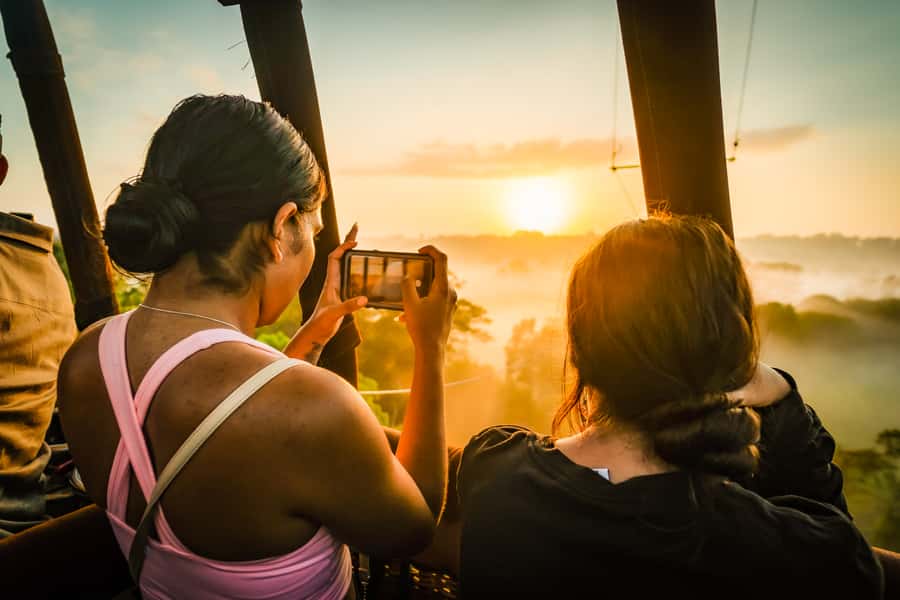 Byron Bay: Sunrise Hot Air Balloon Flight with Breakfast - Why this sunrise flight feels special