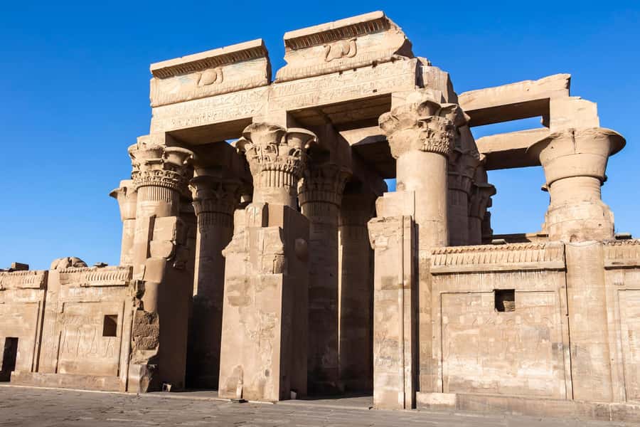 Cairo: Private 5-Day Egypt Tour with Alexandria & Balloon - Day 4: Abu Simbel and a late return to Cairo