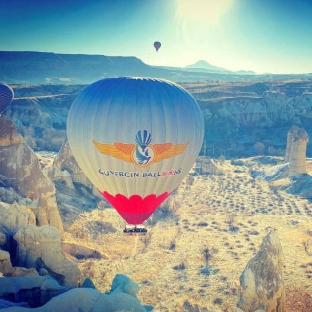 Cappadocia: Fairy Chimneys Sunrise Hot Air Balloon Flight - What a larger basket feels like