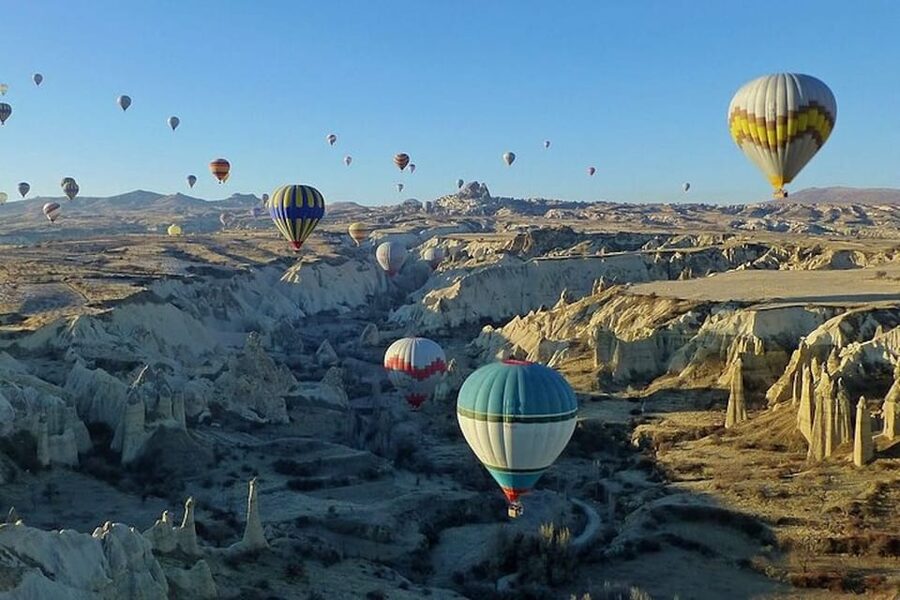 Cappadocia: Göreme Sunrise Hot Air Balloon Ride w/ Breakfast - The 5 AM pickup from Göreme, Nevşehir, or Avanos