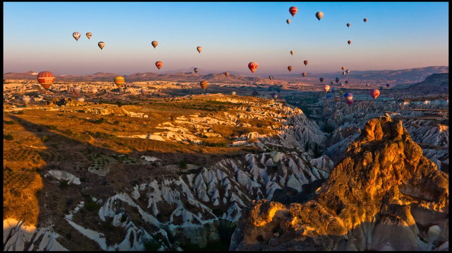Cappadocia: Hot Air Balloon Flight with Pickup & Drop-off - Breakfast while the balloon takes shape