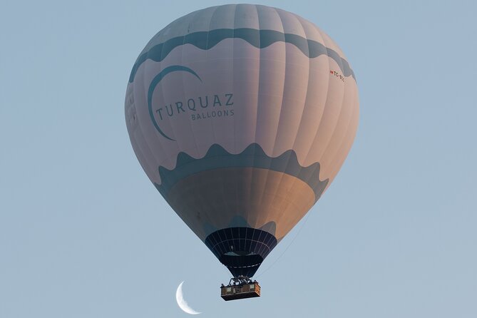 Cappadocia Hot Air Balloon Ride/ Turquaz Balloons - Boarding a basket built for shared views