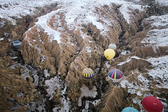 Cappadocia Hot Air Balloon Tour In Goreme - Pilot skill, safety, and the landing
