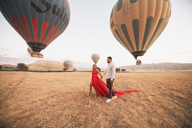 Cappadocia Private Flying Dress & Hot Air Balloon Photoshoot - What posing direction is really worth