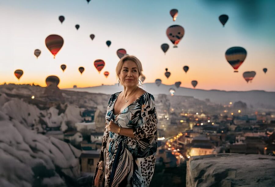 Cappadocia: Private Photoshoot Sunrise Balloon with Transfer - What the session feels like in practice