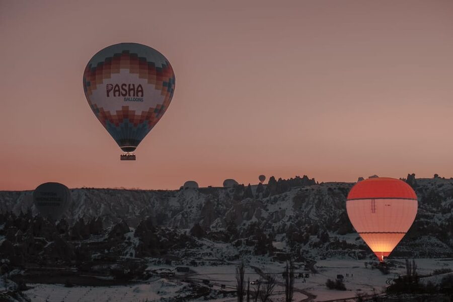 Cappadocia: Private Photoshoot Sunrise Balloon with Transfer - Images, editing, and what you actually receive