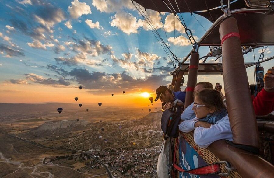 Cappadocia: Red Tour and Sunrise Balloon Tour - Key points to know before booking