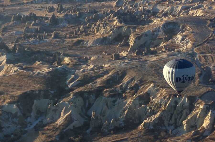 Cappadocia: Royal Queen Hot Air Balloon Tour at Sunrise - Why the pilot makes such a difference