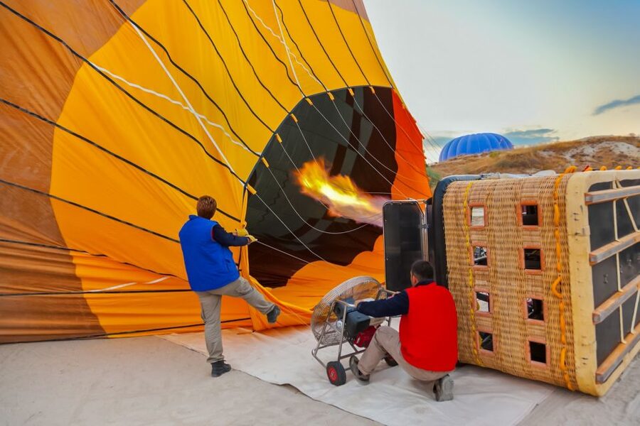 Cappadocia: Sunrise Hot Air Balloon, Göreme & Fairy Chimneys - How smooth is the landing?