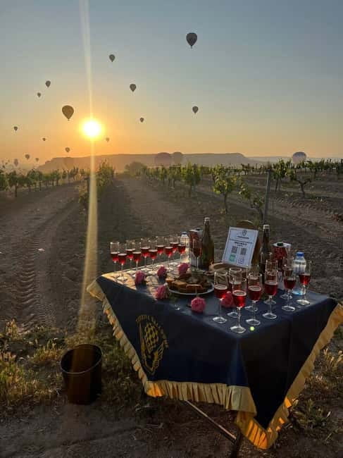 Cappadocia: Sunrise Hot Air Balloon in Göreme and Transfer - Group, comfort, or private flight options