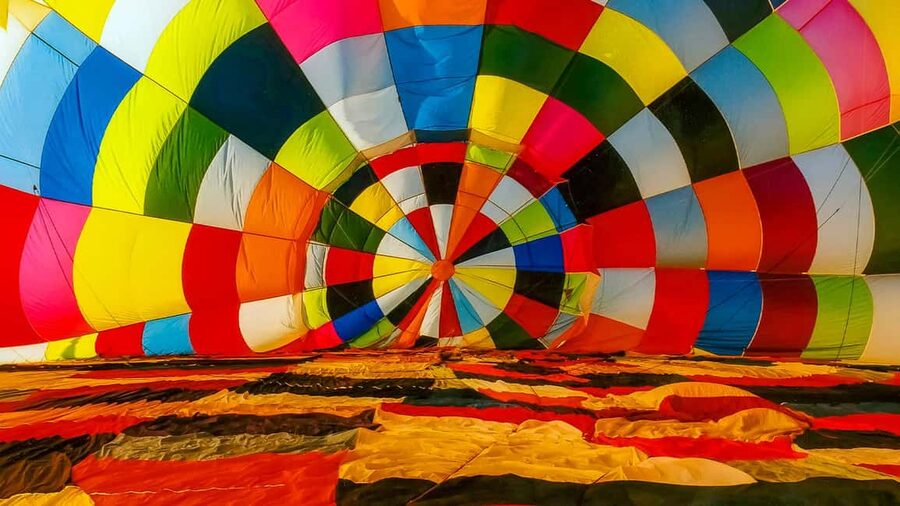 CDMX: Teotihuacan Hot Air Balloon with Breakfast - Walking through the Teotihuacan ruins