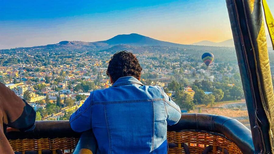 CDMX: Teotihuacan Hot Air Balloon with Breakfast - Who should book this experience?