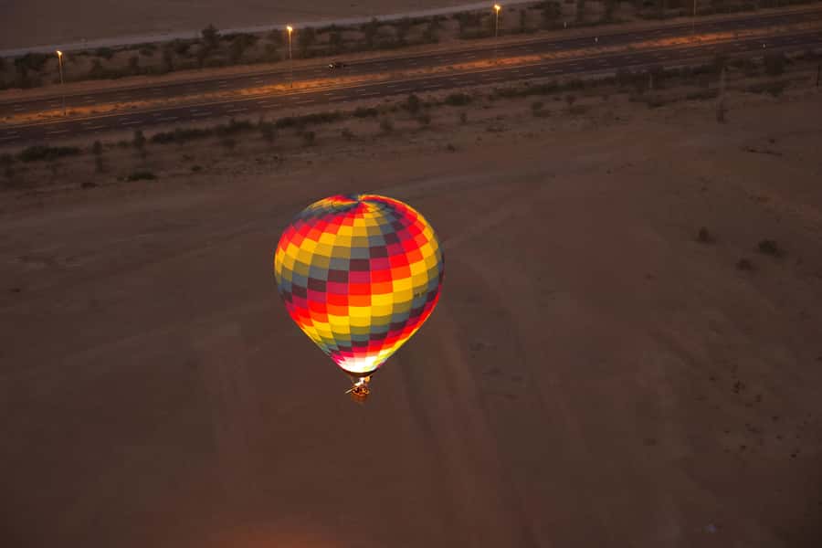 Dubai: Hot Air Balloon Ride & Falcon Show Over the Desert - Weather, cancellation, and schedule planning