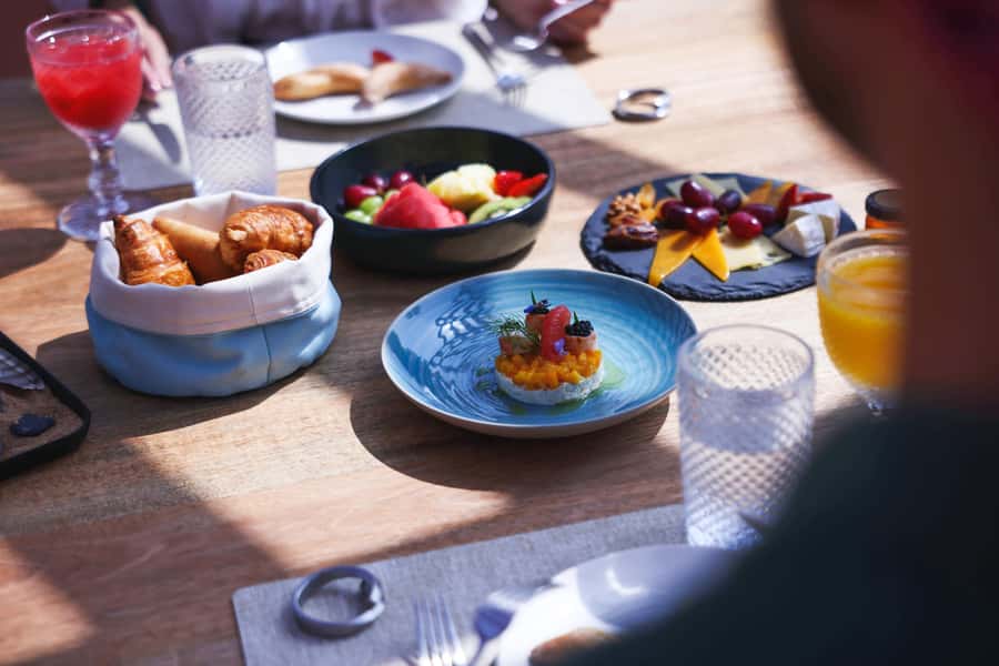 Dubai: Luxury Balloon Flight with Michelin-Curated Breakfast - From your hotel to the conservation reserve