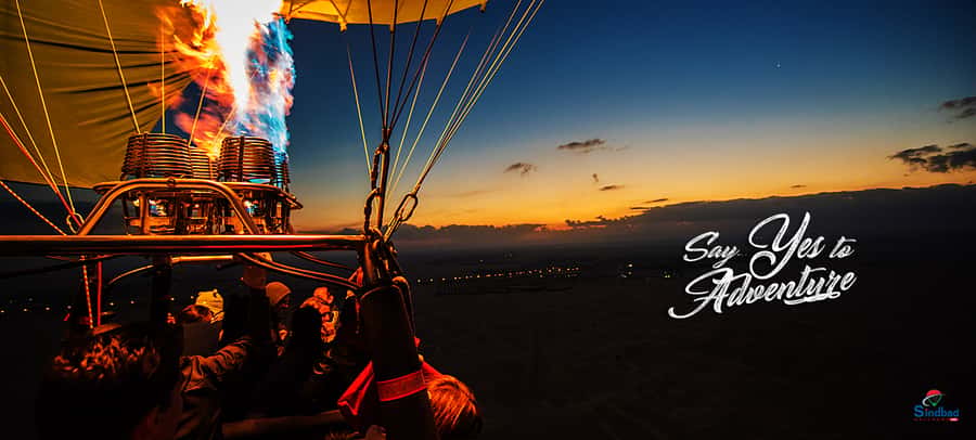 Dubai: Private Hot Air Balloon Tour Over the Dubai Desert - Who should book this experience